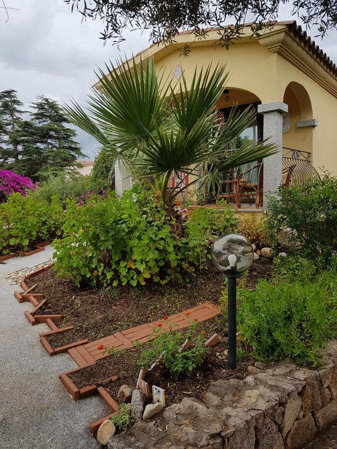 Villa Dettori Сан-Теодоро Экстерьер фото